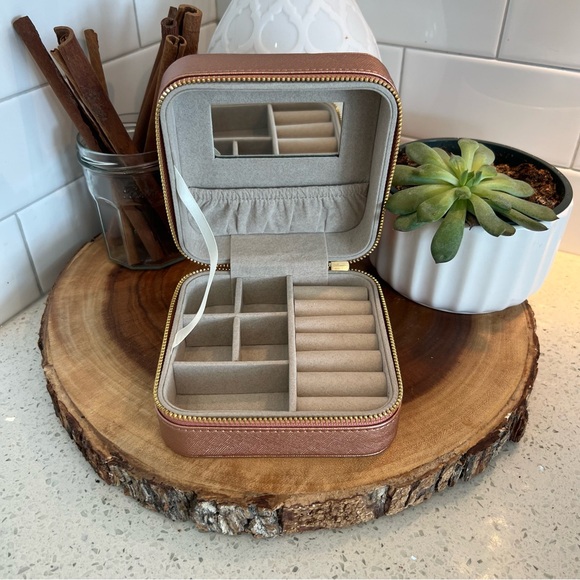 Other - Travel Jewelry Box